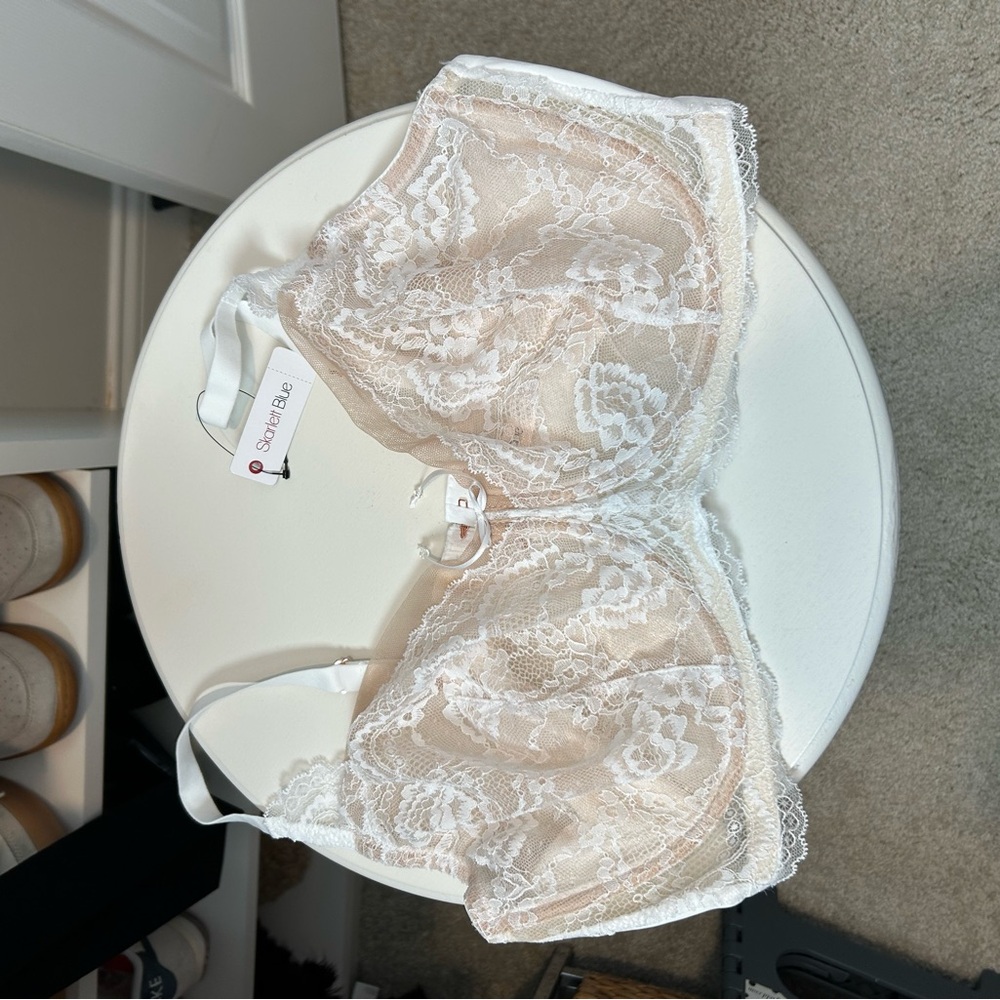 NWT MINX White Lace Bra